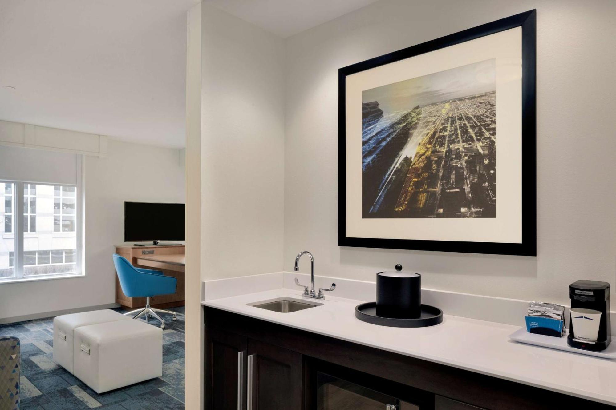 Hampton Inn & Suites Rosemont Chicago O'Hare Dış mekan fotoğraf